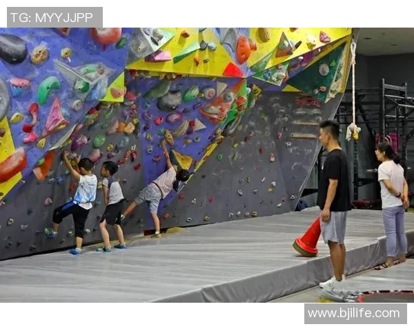 西安攀岩队勇闯巅峰以创新精神重塑团队新形象