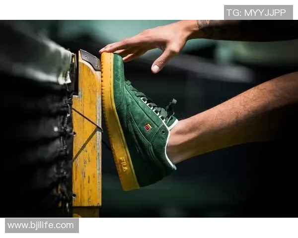 Fila手表与足球的完美结合展现运动时尚新风潮 Fila手表与足球的完美结合展现运动时尚新风潮